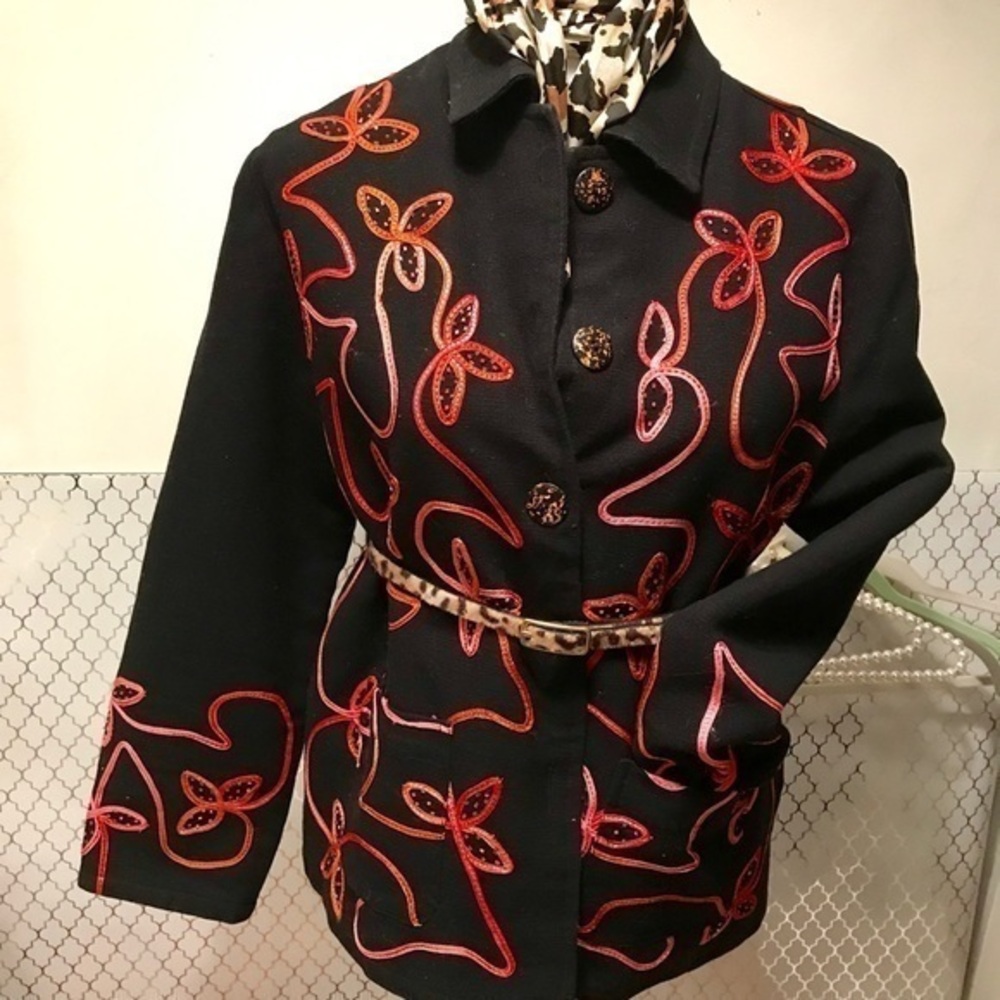 Vintage fresh groove 100% cotton with embroidery!
